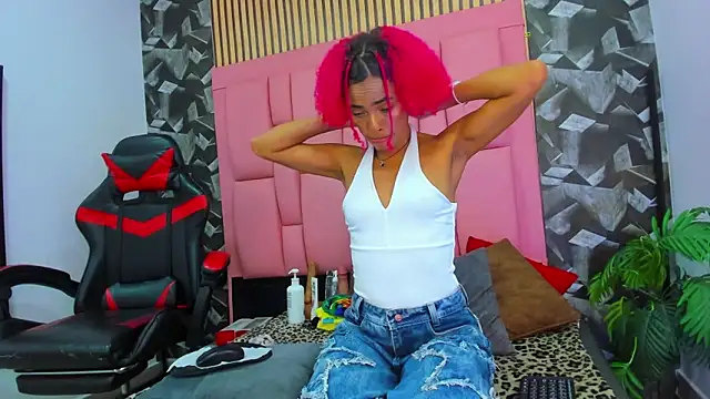 Brithanyslim online show from 03-27-26, 07:57