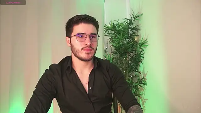 Tony Wylie online show from 04-14-26, 03:07