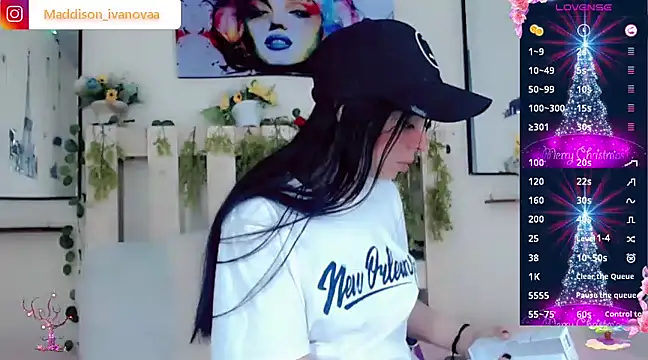 Madisson Ivanova online show from 12-07-24, 02:57