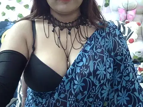 Snapshot of Bold_Pooja chatting on 11-26-25, 05:08 Bold Pooja online show from 11-26-25, 05:08