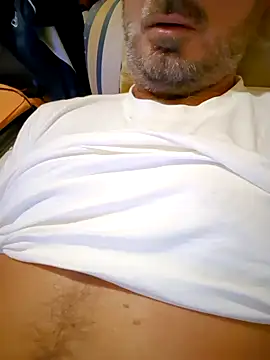 Snapshot of 1talianBeutifulCock chatting on 12-01-24, 04:29 1talianBeutifulCock online show from 12-01-24, 04:29