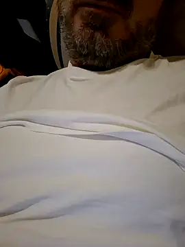 Snapshot of 1talianBeutifulCock chatting on 12-06-24, 04:28 1talianBeutifulCock online show from 12-06-24, 04:28