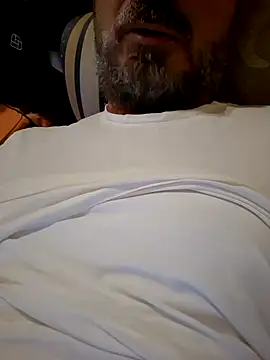 Snapshot of 1talianBeutifulCock chatting on 01-17-25, 01:24 1talianBeutifulCock online show from 01-17-25, 01:24