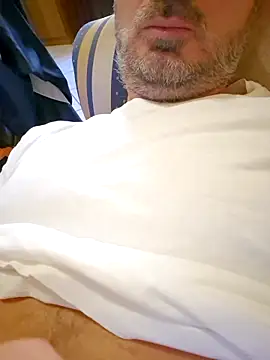 Snapshot of 1talianBeutifulCock chatting on 01-24-25, 12:52 1talianBeutifulCock online show from 01-24-25, 12:52