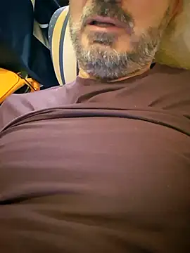 Snapshot of 1talianBeutifulCock chatting on 10-01-25, 12:11 1talianBeutifulCock online show from 10-01-25, 12:11