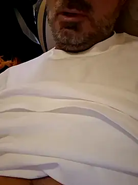 Snapshot of 1talianBeutifulCock chatting on 10-15-25, 11:54 1talianBeutifulCock online show from 10-15-25, 11:54