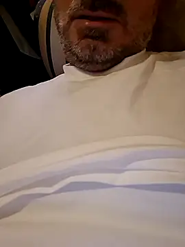 Snapshot of 1talianBeutifulCock chatting on 10-22-25, 12:38 1talianBeutifulCock online show from 10-22-25, 12:38