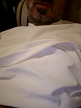 Snapshot of 1talianBeutifulCock chatting on 10-26-25, 05:52 1talianBeutifulCock online show from 10-26-25, 05:52