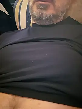 Snapshot of 1talianBeutifulCock chatting on 10-30-25, 01:01 1talianBeutifulCock online show from 10-30-25, 01:01