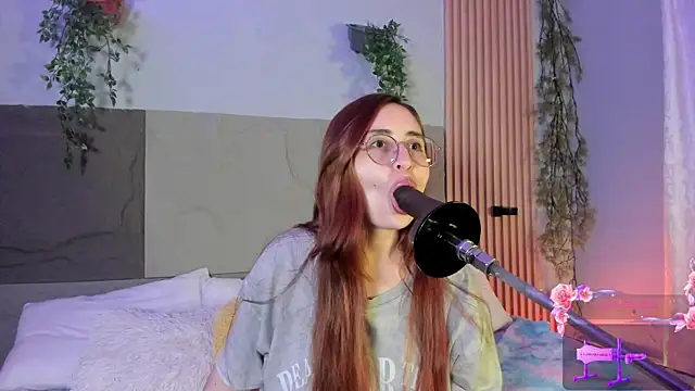 centaurigirl online show from 04-01-26, 04:57