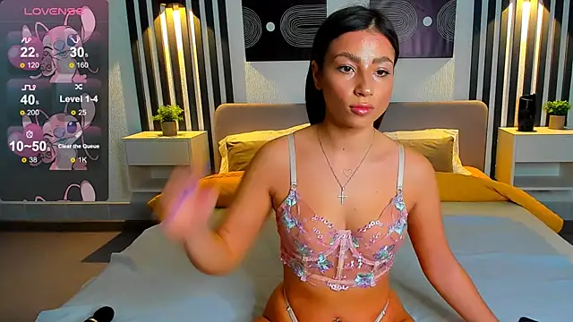 Snapshot of Tanita_Lambic chatting on 10-03-25, 01:24 Tanita Lambic online show from 10-03-25, 01:24