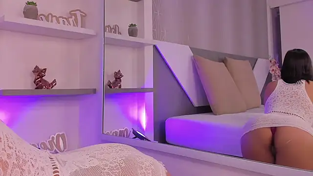 Snapshot of ammi_roberts chatting on 12-03-24, 04:06 ammi roberts online show from 12-03-24, 04:06