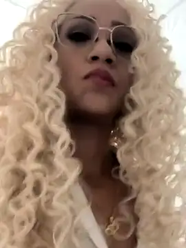 Amaliu  online show from 03-19-25, 01:18