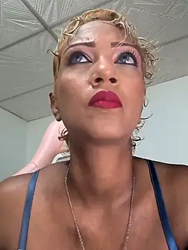 Amaliu  online show from 11-08-25, 03:23