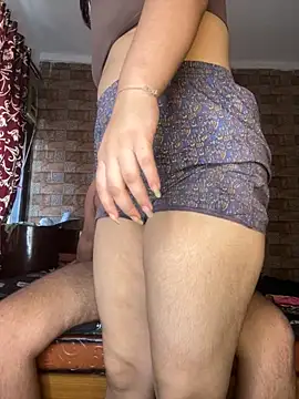 Snapshot of STEP_SISTER1 chatting on 10-31-25, 09:21 STEP SISTER1 online show from 10-31-25, 09:21