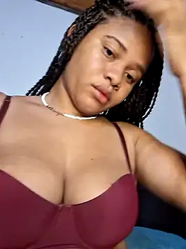 Snapshot of DANIELA_MICHEL chatting on 12-21-24, 11:45 DANIELA MICHEL online show from 12-21-24, 11:45