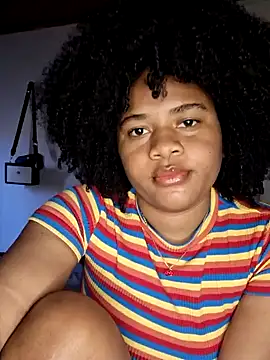 Snapshot of DANIELA_MICHEL chatting on 01-26-25, 10:13 DANIELA MICHEL online show from 01-26-25, 10:13