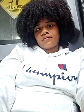 Snapshot of DANIELA_MICHEL chatting on 02-06-25, 12:54 DANIELA MICHEL online show from 02-06-25, 12:54