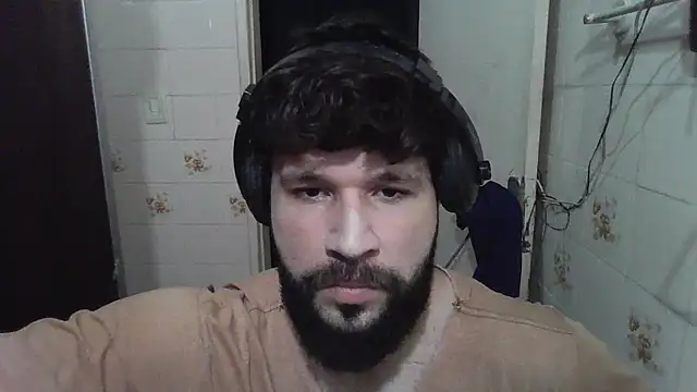 Snapshot of Cauan-t chatting on 01-14-25, 09:09 Cauan-t online show from 01-14-25, 09:09