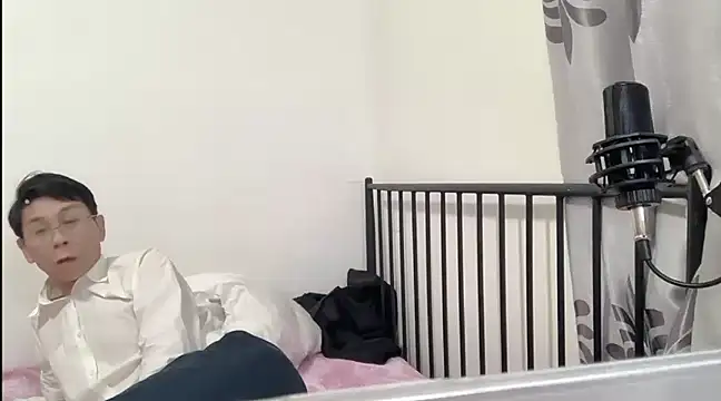 TGH521 online show from 01-10-25, 01:52