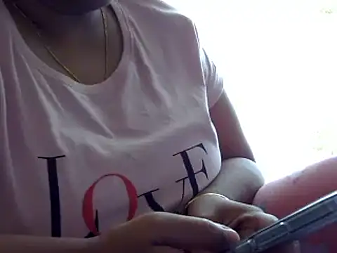 Snapshot of Riya_riyaa chatting on 01-01-25, 02:19 Riya riyaa online show from 01-01-25, 02:19