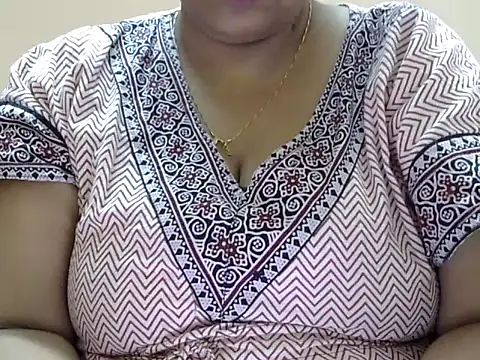 Snapshot of Riya_riyaa chatting on 11-06-25, 09:54 Riya riyaa online show from 11-06-25, 09:54