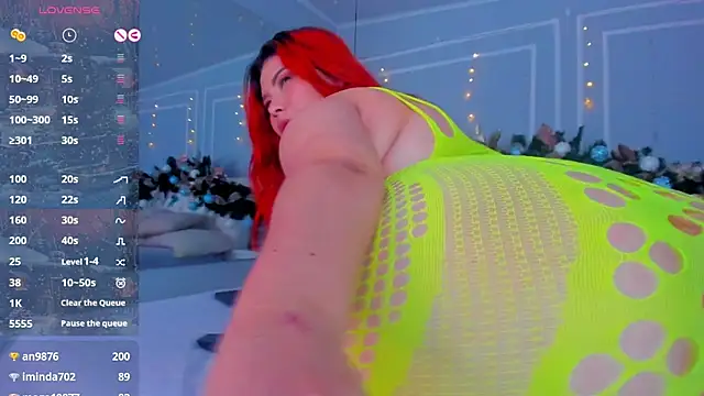 stephaniediaz online show from 12-19-24, 02:02