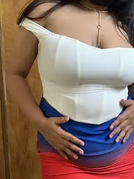 Snapshot of Doodhwaali chatting on 02-22-25, 07:25 Doodhwaali online show from 02-22-25, 07:25