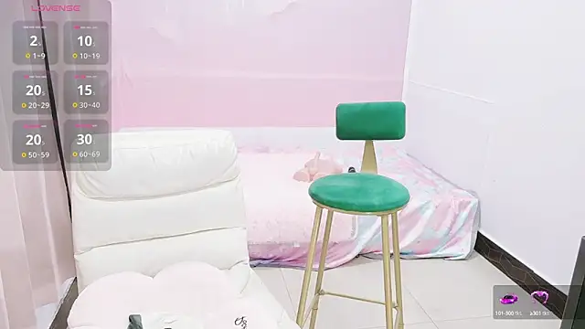 Snapshot of Mimiki-oo chatting on 01-29-25, 04:52 Mimiki-oo online show from 01-29-25, 04:52