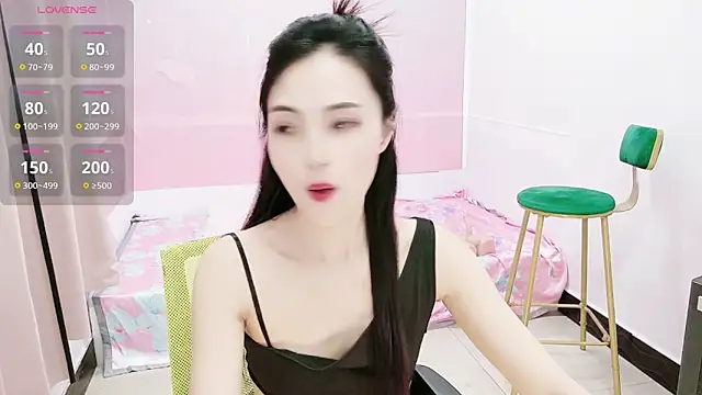 Snapshot of Mimiki-oo chatting on 03-19-25, 08:12 Mimiki-oo online show from 03-19-25, 08:12