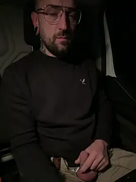 Snapshot of _Haptic_ chatting on 12-10-24, 04:24 Haptic online show from 12-10-24, 04:24