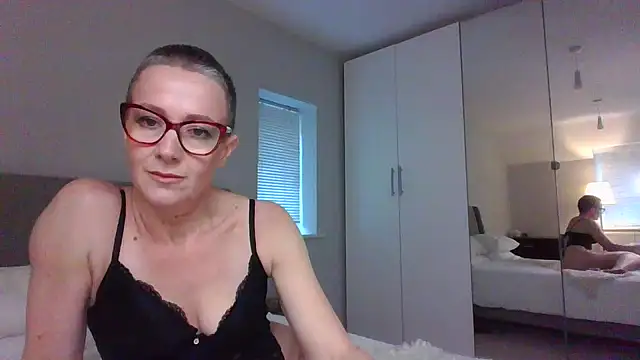 Snapshot of ELEGANT-ARIA36 chatting on 12-10-24, 12:05 ELEGANT-ARIA36 online show from 12-10-24, 12:05