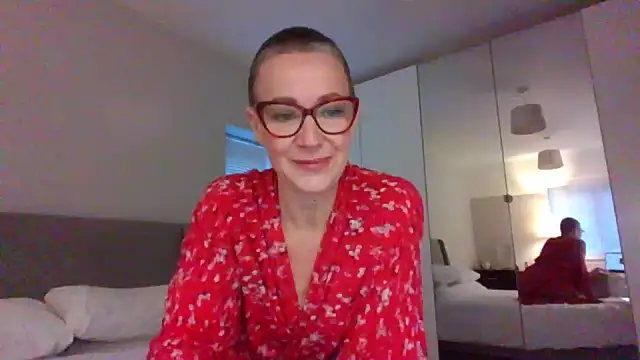 Snapshot of ELEGANT-ARIA36 chatting on 01-06-25, 08:35 ELEGANT-ARIA36 online show from 01-06-25, 08:35