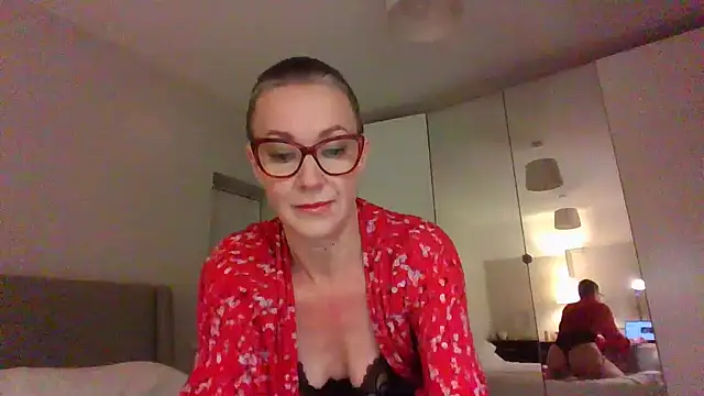 Snapshot of ELEGANT-ARIA36 chatting on 01-06-25, 05:27 ELEGANT-ARIA36 online show from 01-06-25, 05:27