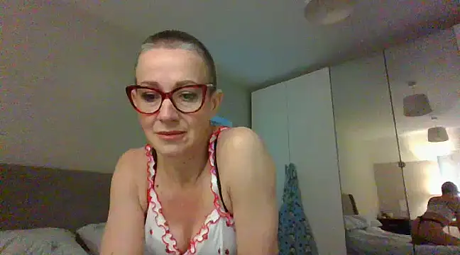 Snapshot of ELEGANT-ARIA36 chatting on 02-11-25, 08:48 ELEGANT-ARIA36 online show from 02-11-25, 08:48