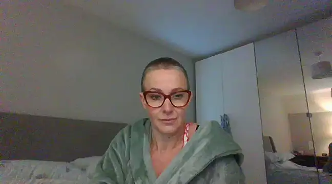 Snapshot of ELEGANT-ARIA36 chatting on 02-11-25, 11:54 ELEGANT-ARIA36 online show from 02-11-25, 11:54