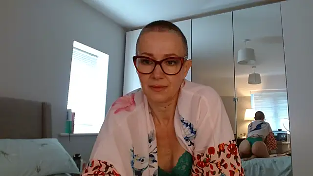 Snapshot of ELEGANT-ARIA36 chatting on 02-18-25, 09:43 ELEGANT-ARIA36 online show from 02-18-25, 09:43