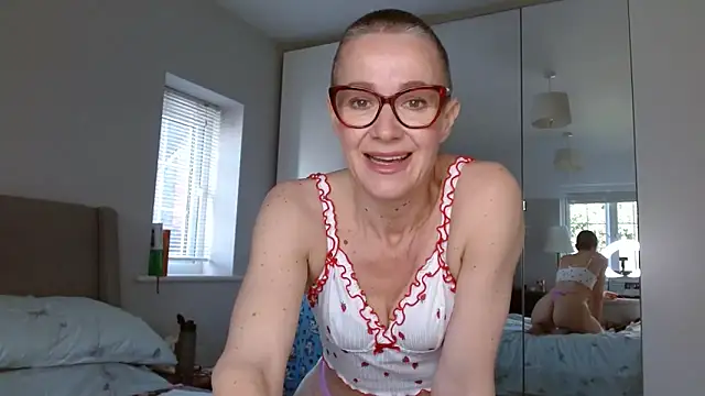 Snapshot of ELEGANT-ARIA36 chatting on 02-22-25, 12:40 ELEGANT-ARIA36 online show from 02-22-25, 12:40