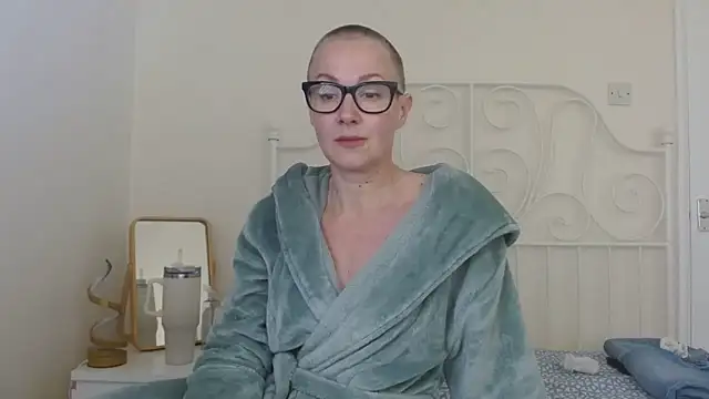 ELEGANT-ARIA36 online show from 03-15-26, 02:12