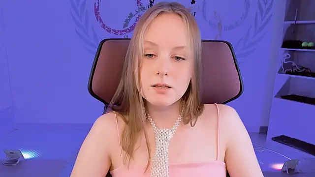 VivienLeeigh online show from 01-09-25, 04:17