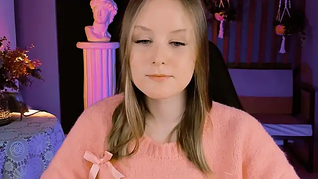 VivienLeeigh online show from 01-24-25, 04:17