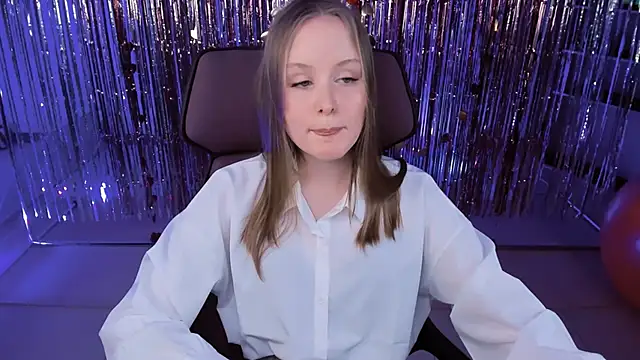 VivienLeeigh online show from 03-17-25, 07:26