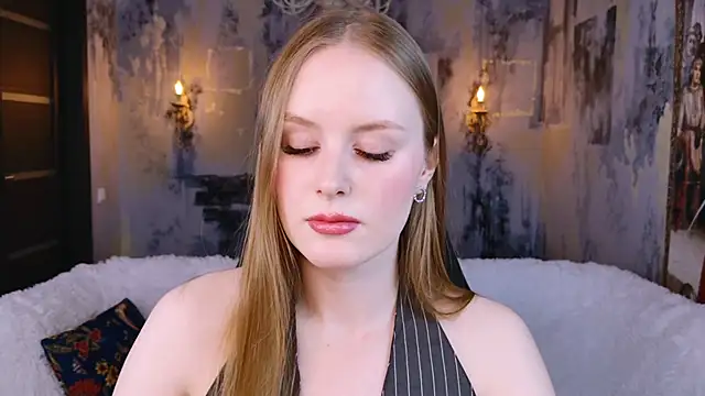 VivienLeeigh online show from 11-25-25, 01:11