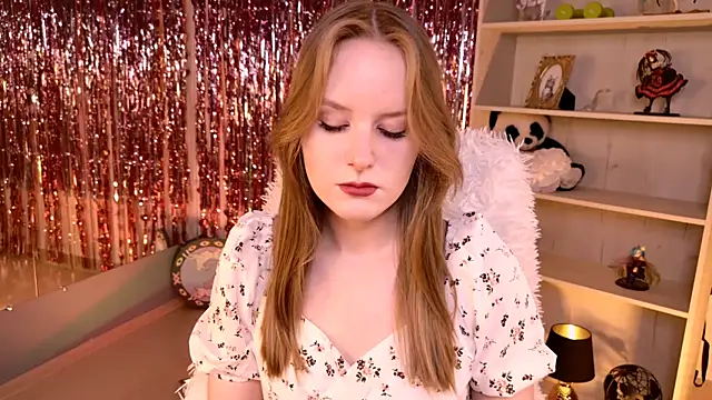 VivienLeeigh online show from 05-19-26, 05:25