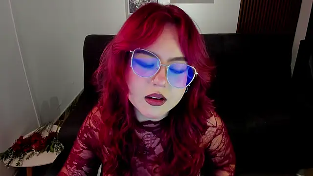 Snapshot of crimson_tati_ chatting on 09-11-25, 04:12 crimson tati online show from 09-11-25, 04:12