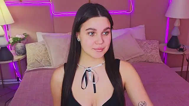 RihannaRose online show from 01-06-25, 10:15