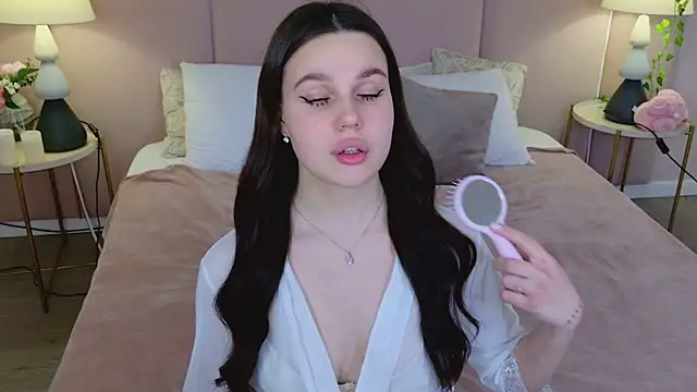 RihannaRose online show from 03-04-25, 11:32