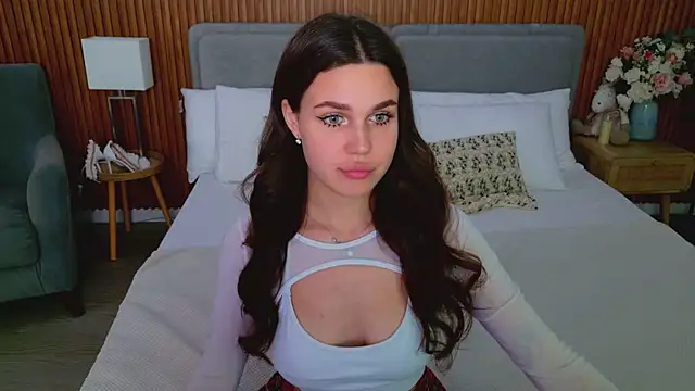 RihannaRose online show from 10-15-25, 05:02