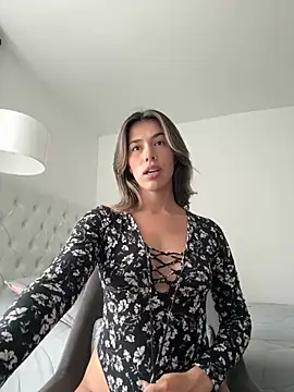 Eli818 online show from 02-04-25, 08:06