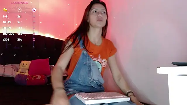 holy juli online show from 01-29-25, 08:40